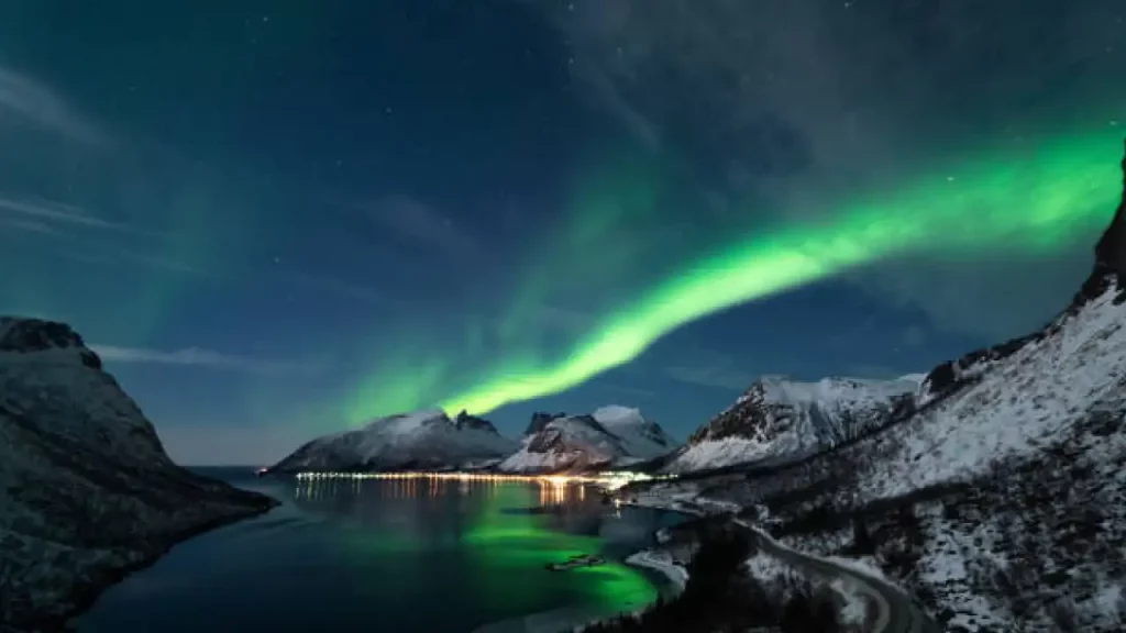 Auroras Boreales na Ilha de Senja na Noruega um dos melhores destinos para casais